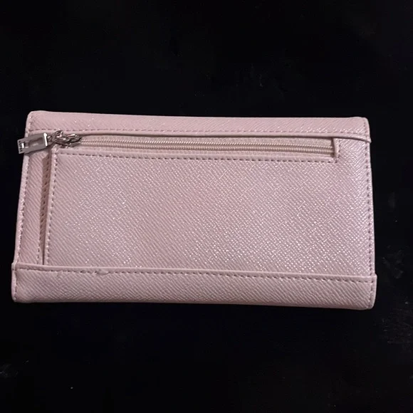 Guess Champagne Wallet - Picture 2 of 3